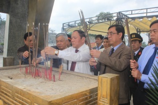 Quảng Trị: Tổ chức trang trọng lễ viếng các anh hùng liệt sĩ