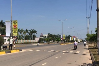 Đẩy nhanh tiến độ Dự án đường Hùng Vương kết nối KKT Đông Nam Quảng Trị