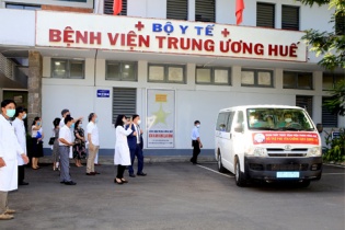 Thừa Thiên Huế hỗ trợ TP.HCM 5.000 bộ kit test Covid-19