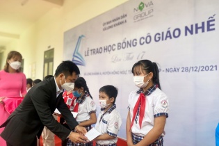 Học bổng cô giáo Nhế  - chắp cánh ước mơ, nâng bước em đến trường