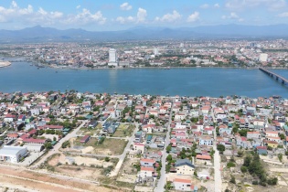 Xây dựng chiến lược phát triển đô thị bền vững miền Trung