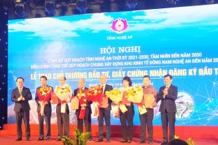 Trao chủ trương đầu tư 6 dự án trong Khu kinh tế Đông Nam Nghệ An