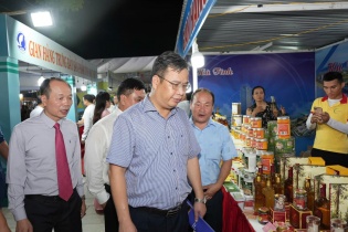 Thừa Thiên Huế: Khai mạc hội chợ thương mại Festival 2024