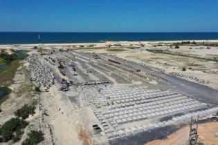 Xử lý hơn 13 triệu m2 chất thải nạo vét từ dự án Khu bến cảng Mỹ Thuỷ