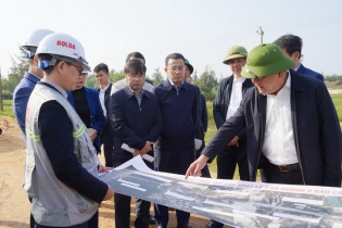 Chủ tịch Quảng Bình chỉ đạo “gỡ khó” cho dự án Đường ven biển và cầu Nhật Lệ 3