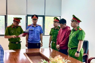 Bắt cán bộ ngân hàng lừa đáo hạn chiếm đoạt hơn 29 tỷ đồng