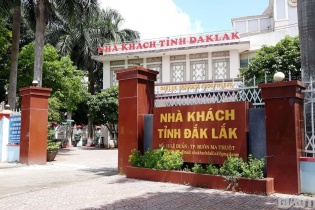 Sa thải nhân viên trái quy định, Giám đốc Nhà khách tỉnh Đắk Lắk bị kỷ luật