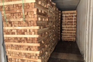 Một doanh nghiệp khai 25 container gỗ xẻ thành ván lạng, lách thuế hàng tỷ đồng 