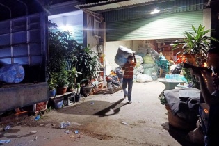 Ngăn chặn kịp thời gần cả tấn khẩu trang phế liệu chuẩn bị tung ra thị trường