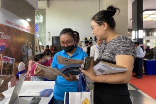 Du lịch nội khởi sắc, lượng khách quốc tế tăng rất chậm