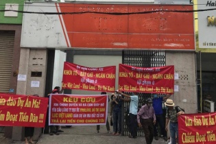 Công an TP.HCM kêu gọi người mua bán nhiều dự án bất động sản "ma" tố cáo