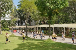 Sắp cạn tiền, học sinh Trường Quốc tế Mỹ Việt Nam nguy cơ không thể tiếp tục đi học