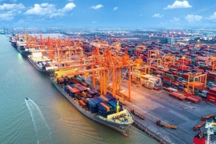 TP.HCM đồng loạt triển khai xây dựng 8 trung tâm logistics