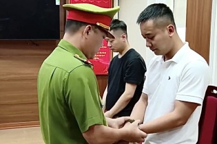 Đề nghị truy tố Quang Linh Vlogs, Hằng "du mục", hoa hậu Nguyễn Thúc Thùy Tiên 