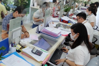 TP.HCM kiến nghị sớm tăng lương cho công chức, viên chức ở lại công tác