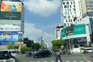 TP.HCM: Thí điểm xã hội hóa quảng cáo để tạo nguồn thu bảo trì hạ tầng giao thông