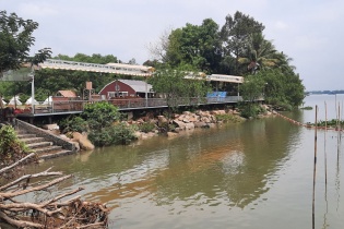 TP.HCM: Cưỡng chế nếu doanh nghiệp không tháo dỡ công trình lấn chiếm hành lang sông, kênh, rạch