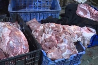 TP.HCM: Tăng cường kiểm tra bếp ăn trường học sau vụ 300 tấn thịt lợn bệnh 