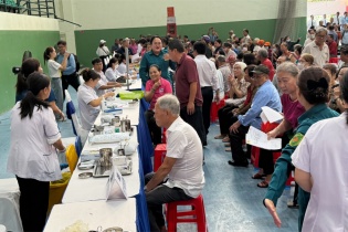 TP.HCM mở cao điểm 150 ngày đêm khám sức khỏe miễn phí cho 14 triệu người dân