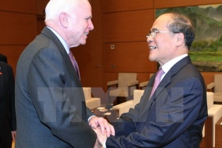 Thượng nghị sỹ John McCain hy vọng sớm đạt được đồng thuận về TPP