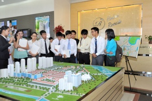 Nhu cầu nhân sự cấp cao ngành bất động sản ấm lên theo thị trường