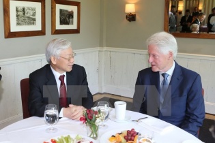 Tổng Bí thư thăm gia đình cựu Tổng thống Hoa Kỳ Bill Clinton