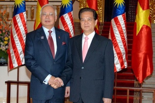 Thúc đẩy và làm sâu sắc hơn quan hệ với các nước ASEAN