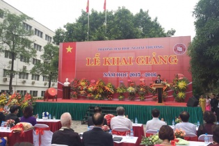 Hiệu trưởng Đại học Ngoại thương lắng nghe sinh viên qua facebook