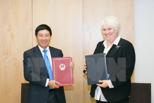 Phê duyệt Hiệp định tránh đánh thuế hai lần với Estonia