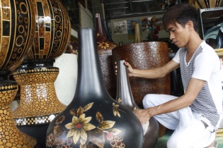 Xây dựng hồ sơ đa quốc gia nghề sơn mài truyền thống trình UNESCO