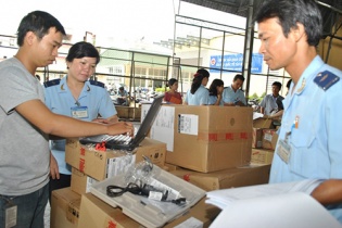 Danh mục hàng hóa rủi ro cao trong quản lý về thuế, quốc phòng, an ninh…lên bàn Thủ tướng trong tháng 12