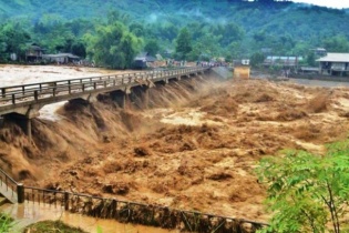 Thủ tướng ra Công điện về triển khai các biện pháp khẩn cấp ứng phó mưa lũ