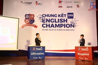 Chung kết English Champion 2018 sôi nổi với tài hùng biện, tranh biện của các thí sinh