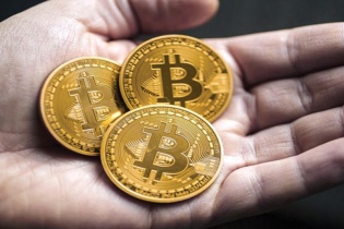 Thủ tướng chỉ đạo tăng cường quản lý hoạt động liên quan tới Bitcoin, tiền ảo