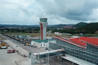 Sớm đưa sân bay Vân Đồn vào khai thác