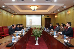 Đẩy mạnh thu hút dòng vốn từ UAE và Trung Đông vào lĩnh vực hạ tầng