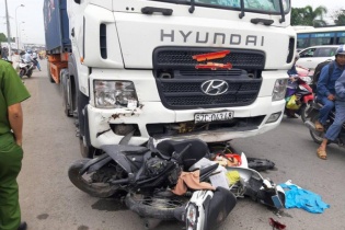 Phó Thủ tướng yêu cầu nghiên cứu bổ sung quy định về điều kiện hành nghề lái xe