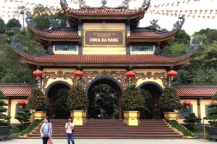 “Thỉnh vong”, “giải oan gia trái chủ” là không đúng tinh thần của Phật giáo 