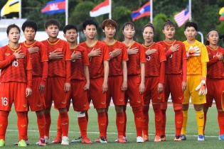 Các cầu thủ bóng đá nữ Việt Nam được mời đi học với học bổng 90% toàn khóa