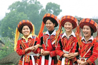 Ban hành Nghị quyết về phát triển kinh tế - xã hội vùng đồng bào dân tộc thiểu số và miền núi