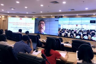 Cựu Giáo sư Đại học Havard nêu 3 "điểm tựa" giúp Việt Nam tăng trưởng hậu Covid-19