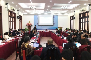 CIEM dự báo 2 kịch bản tăng trưởng kinh tế năm 2021