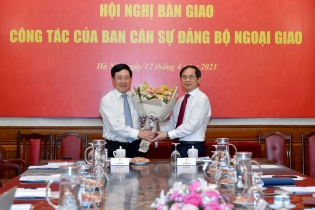 Bộ trưởng Bùi Thanh Sơn gửi thư cho cán bộ ngành ngoại giao, nêu 5 nhiệm vụ trọng tâm