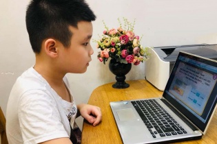 Ra mắt trường trực tuyến dạy tiếng Anh qua môn Toán và Khoa học