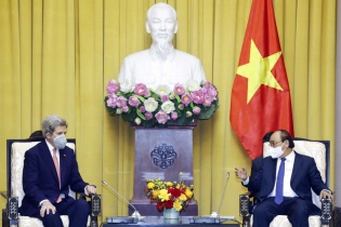 Ông John Kerry: Hoa Kỳ sẵn sàng hỗ trợ Việt Nam thực hiện cam kết tại COP26