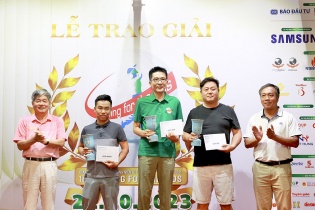 Vinh danh các golfer xuất sắc của Giải golf Swing for the Kids lần thứ 16