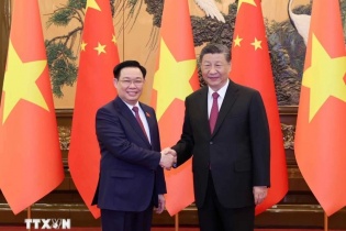 Chủ tịch Quốc hội Vương Đình Huệ hội kiến Tổng Bí thư, Chủ tịch nước Trung Quốc Tập Cận Bình