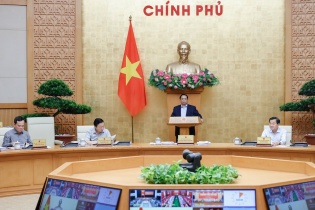 Thủ tướng chủ trì phiên họp Chính phủ thường kỳ và hội nghị với các địa phương
