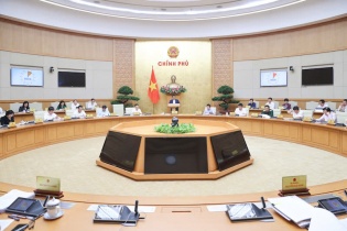 Tháo gỡ điểm nghẽn thể chế, hướng tới mục tiêu tăng trưởng hai con số