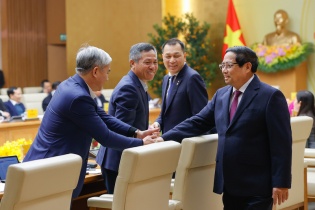 Thường trực Chính phủ gặp doanh nghiệp, bàn giải pháp đưa tăng trưởng GDP đạt 2 con số